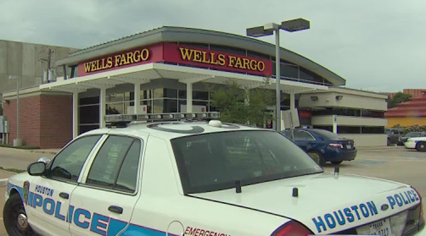 Armed Men Rob Wells Fargo In Southwest Houston Khou Com